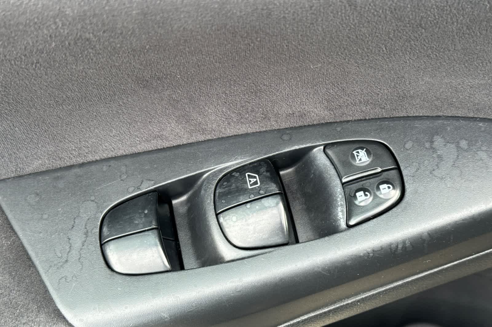 Thumbnail: 2013 Nissan Sentra - 13