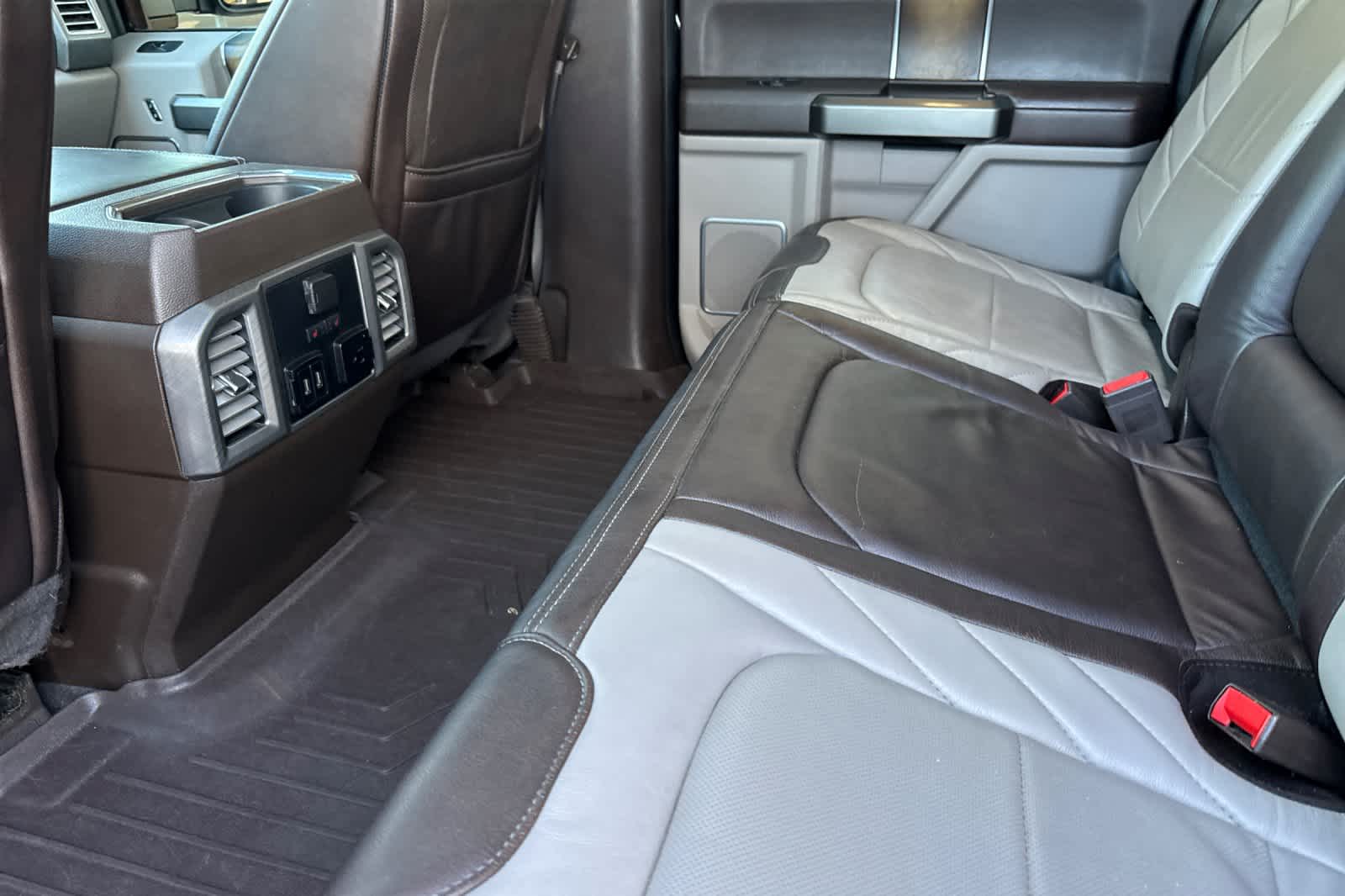 Thumbnail: 2018 Ford F-450 - 4