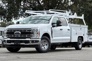2026 Ford F-350 Chassis Truck Crew Cab