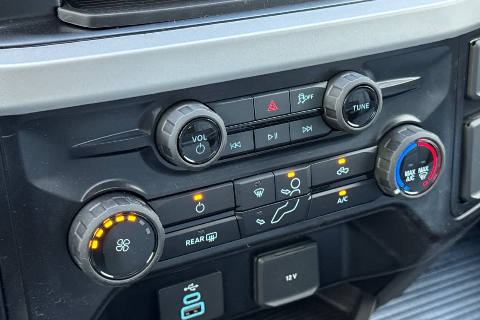 Thumbnail: 2026 Ford F-350 - 19