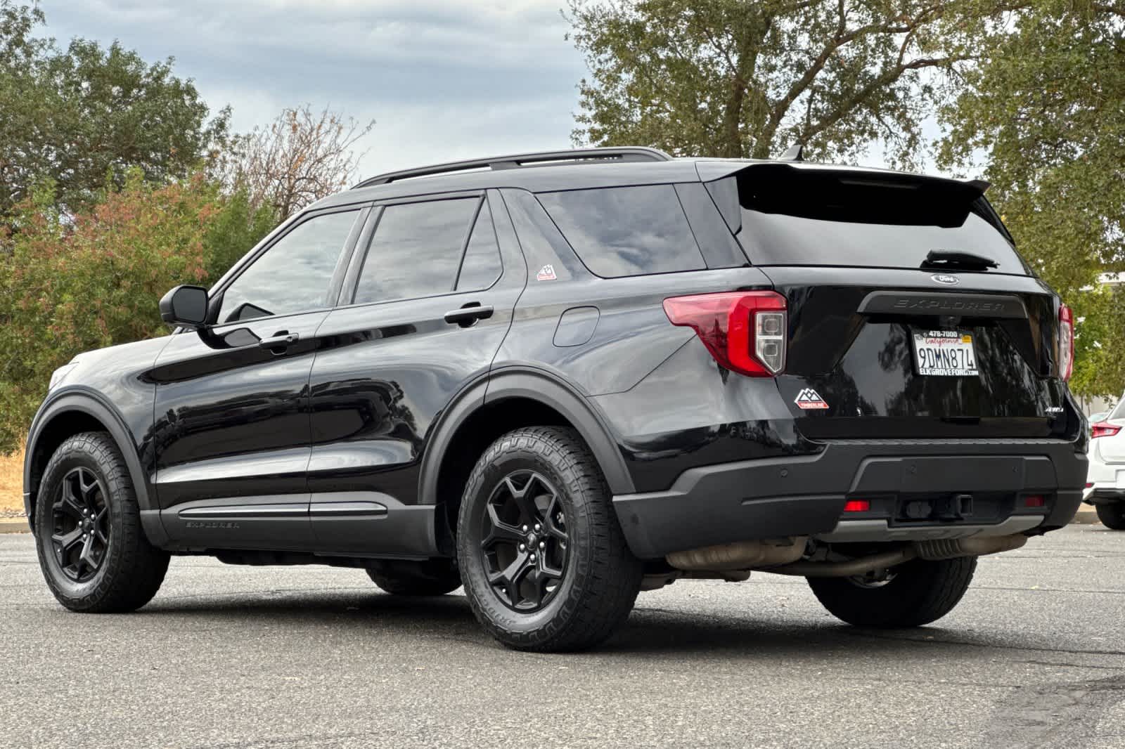 Thumbnail: 2022 Ford Explorer - 6