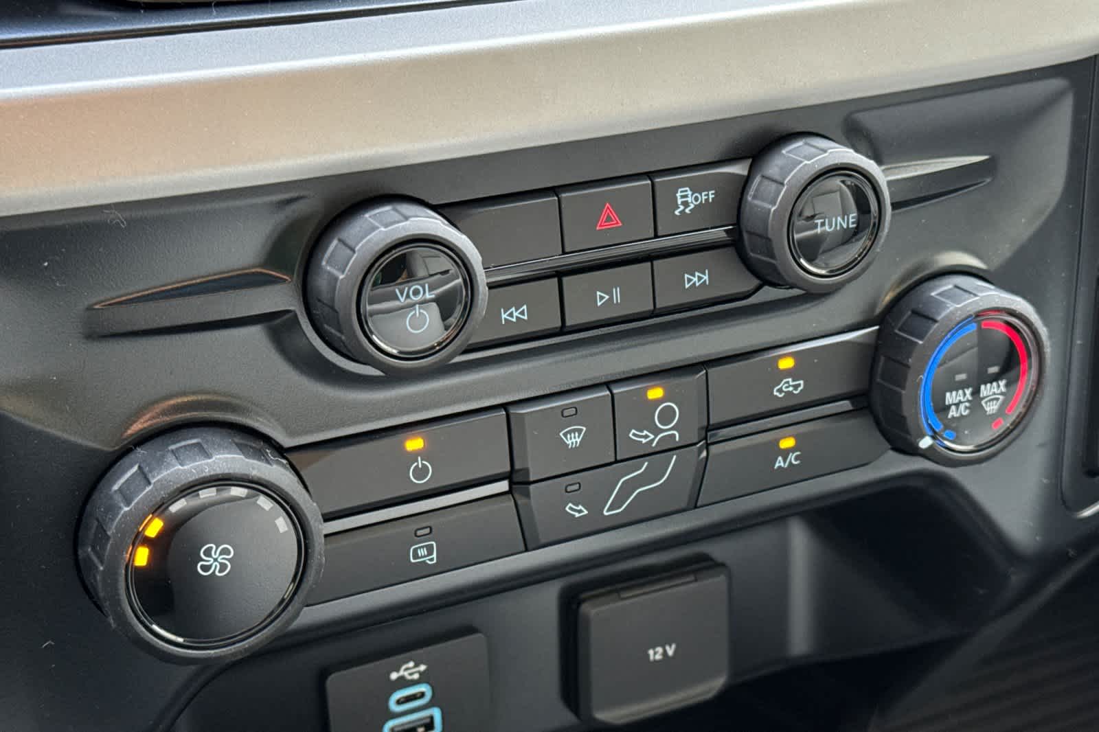 Thumbnail: 2025 Ford F-350 - 19