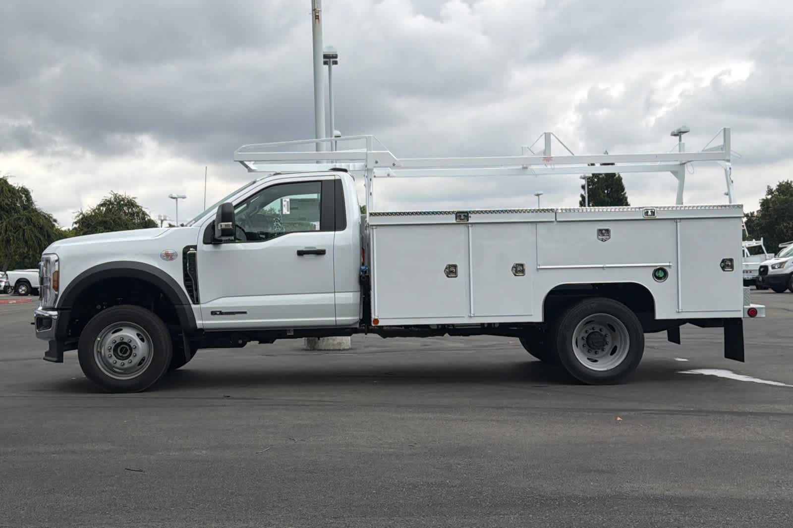 Thumbnail: 2026 Ford F-550 - 4