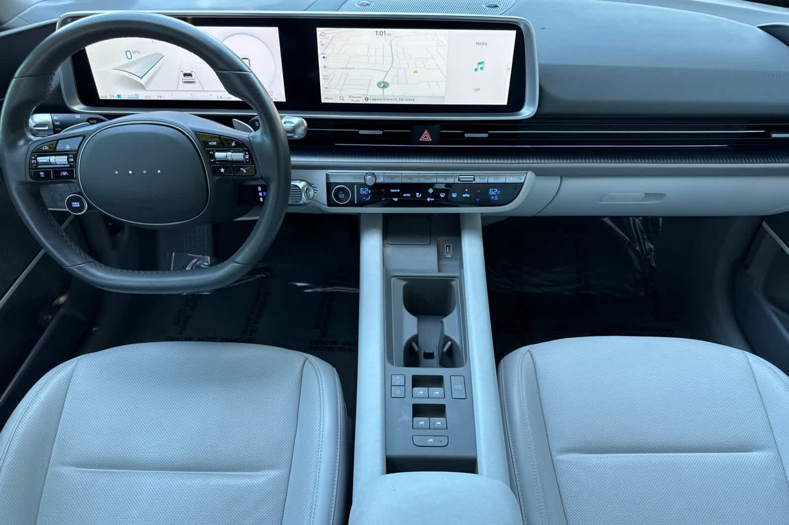 Thumbnail: 2023 Hyundai Ioniq 6 - 3