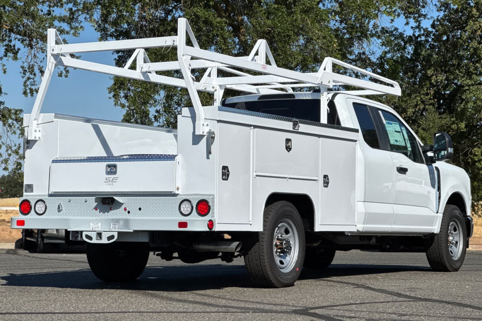 Thumbnail: 2025 Ford F-350 - 2