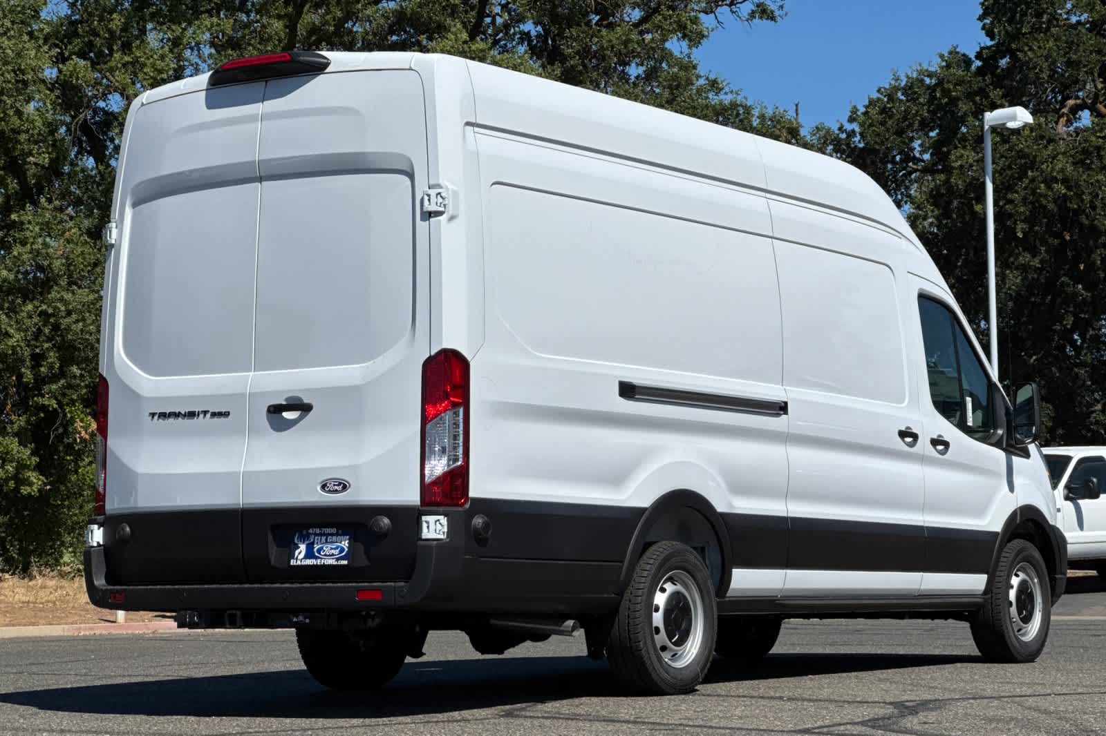 Thumbnail: 2026 Ford Transit Series - 2