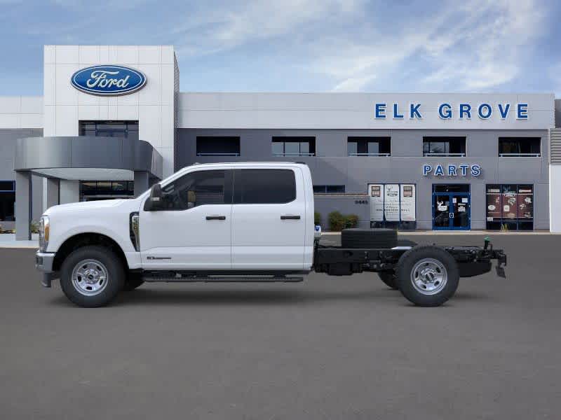 2026 Ford F-350 photo 3