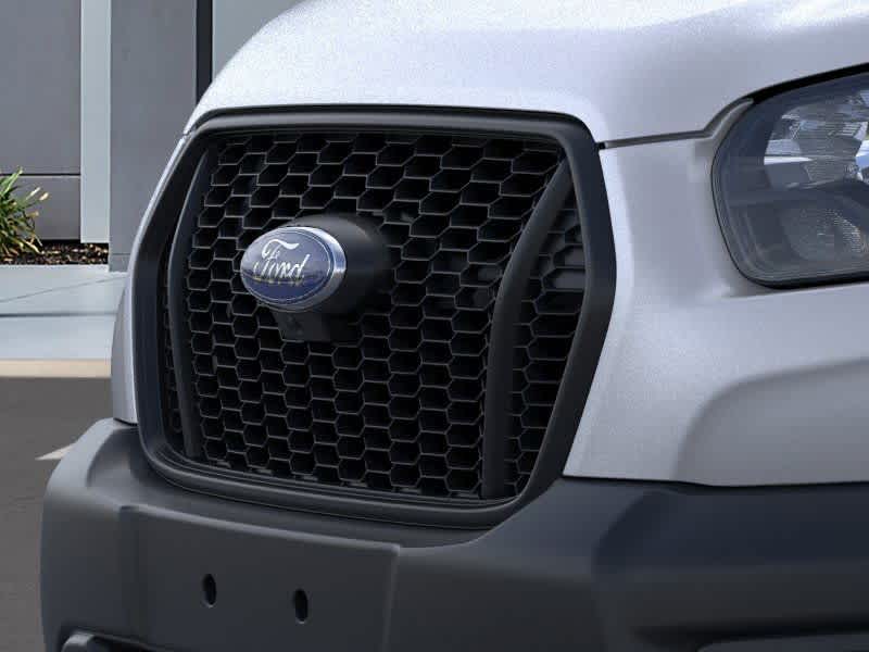 Thumbnail: 2025 Ford Econoline - 17