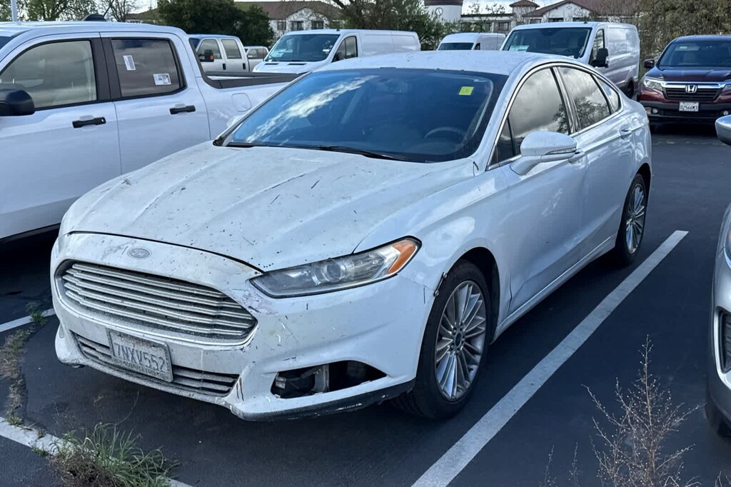 Used 2014 Ford Fusion SE Sedan