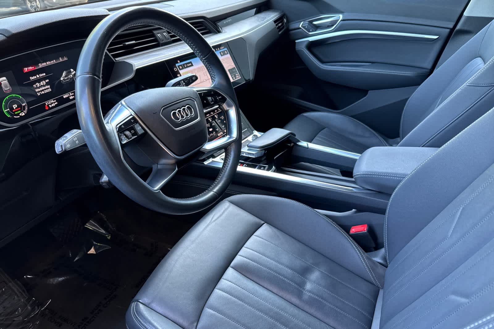 2021 Audi e-tron Premium 11