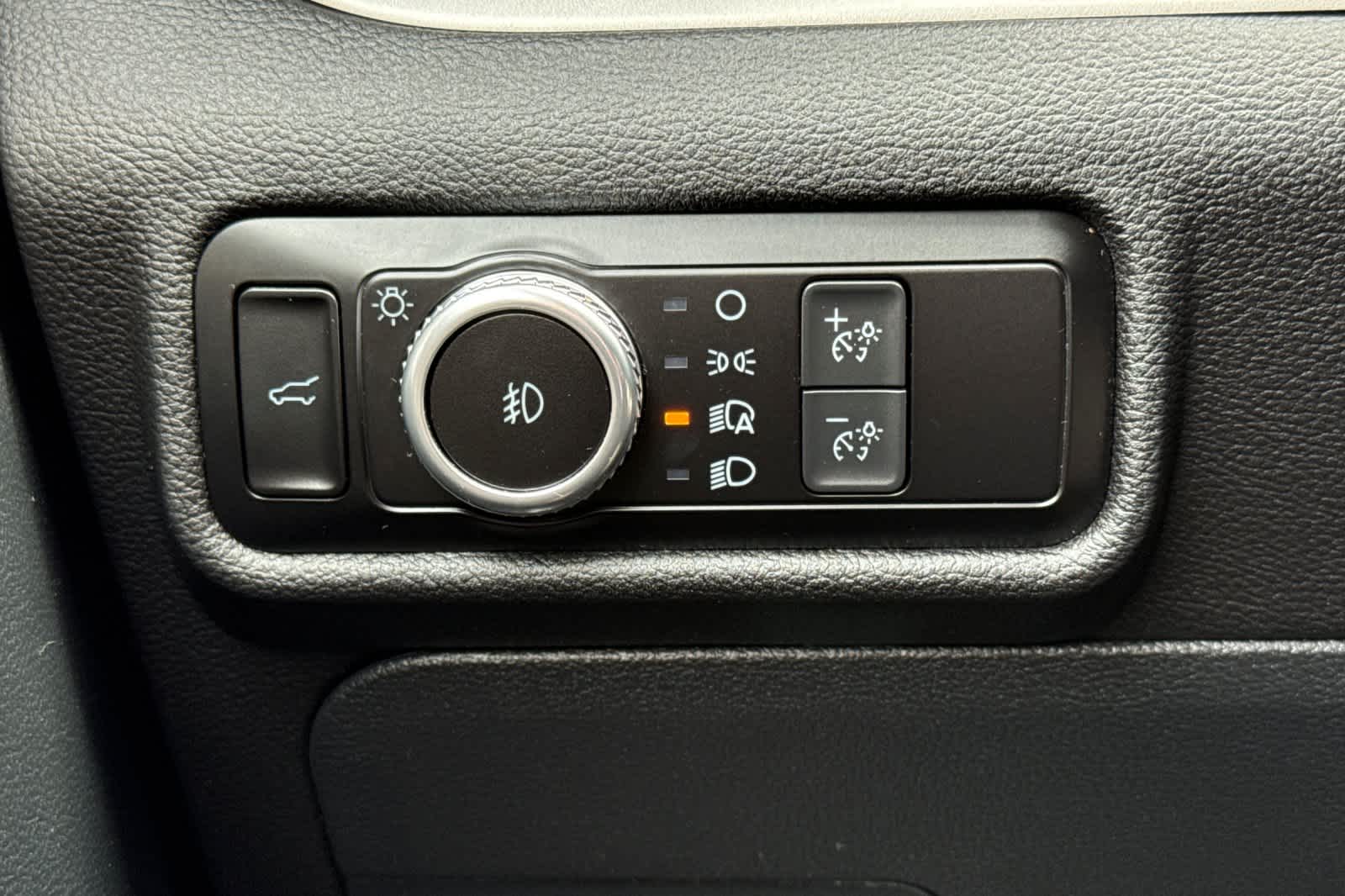 Thumbnail: 2022 Ford Explorer - 29