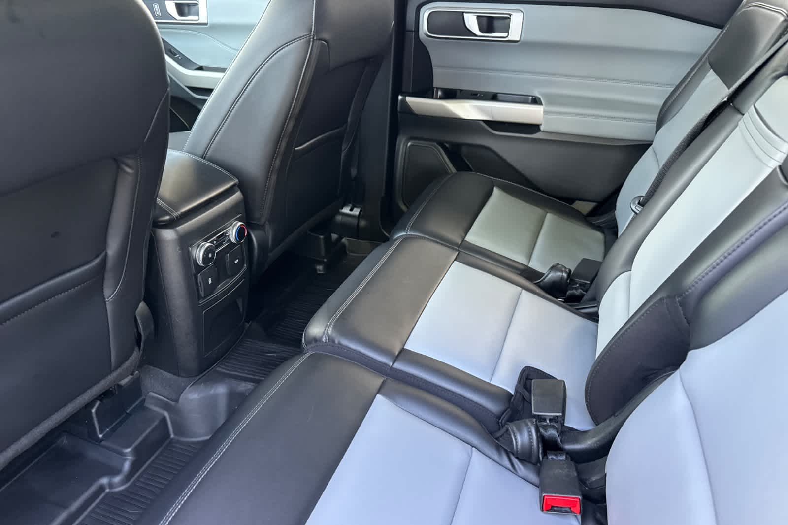 Thumbnail: 2023 Ford Explorer - 4