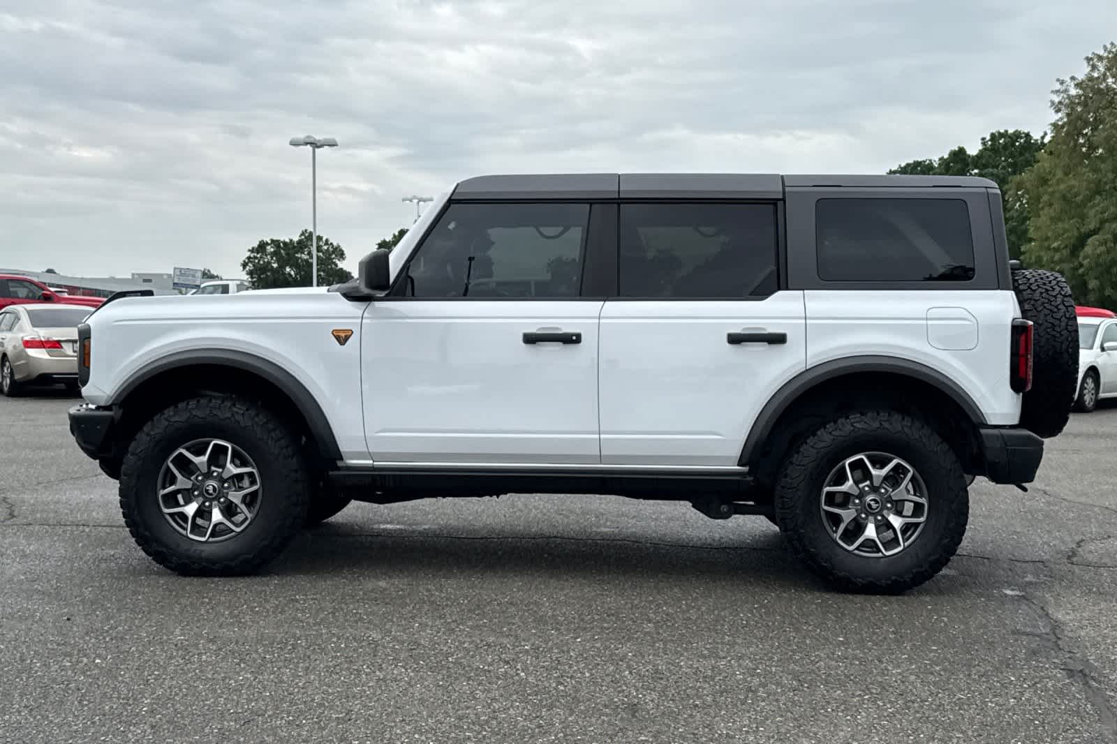 2024 Ford Bronco Badlands photo 4
