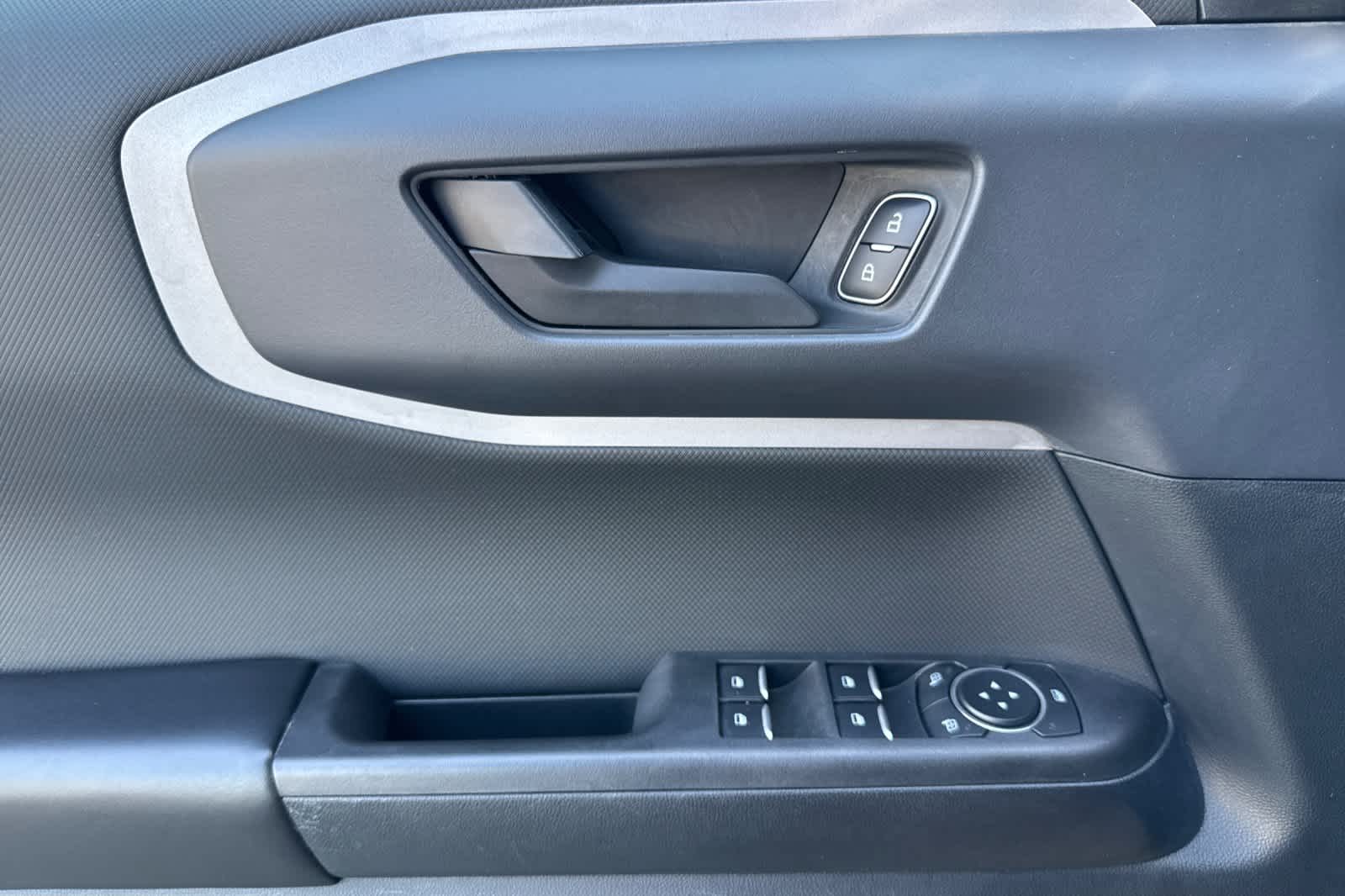 Thumbnail: 2022 Ford Bronco Sport - 12