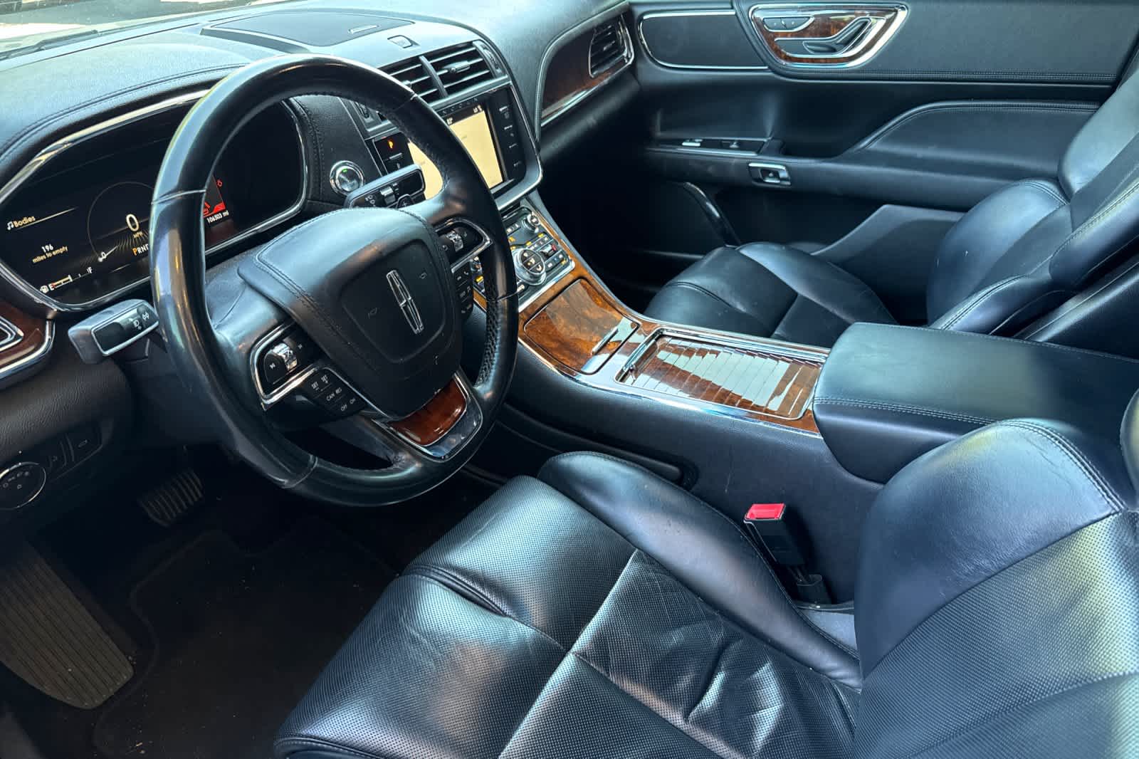 Thumbnail: 2018 Lincoln Continental - 11
