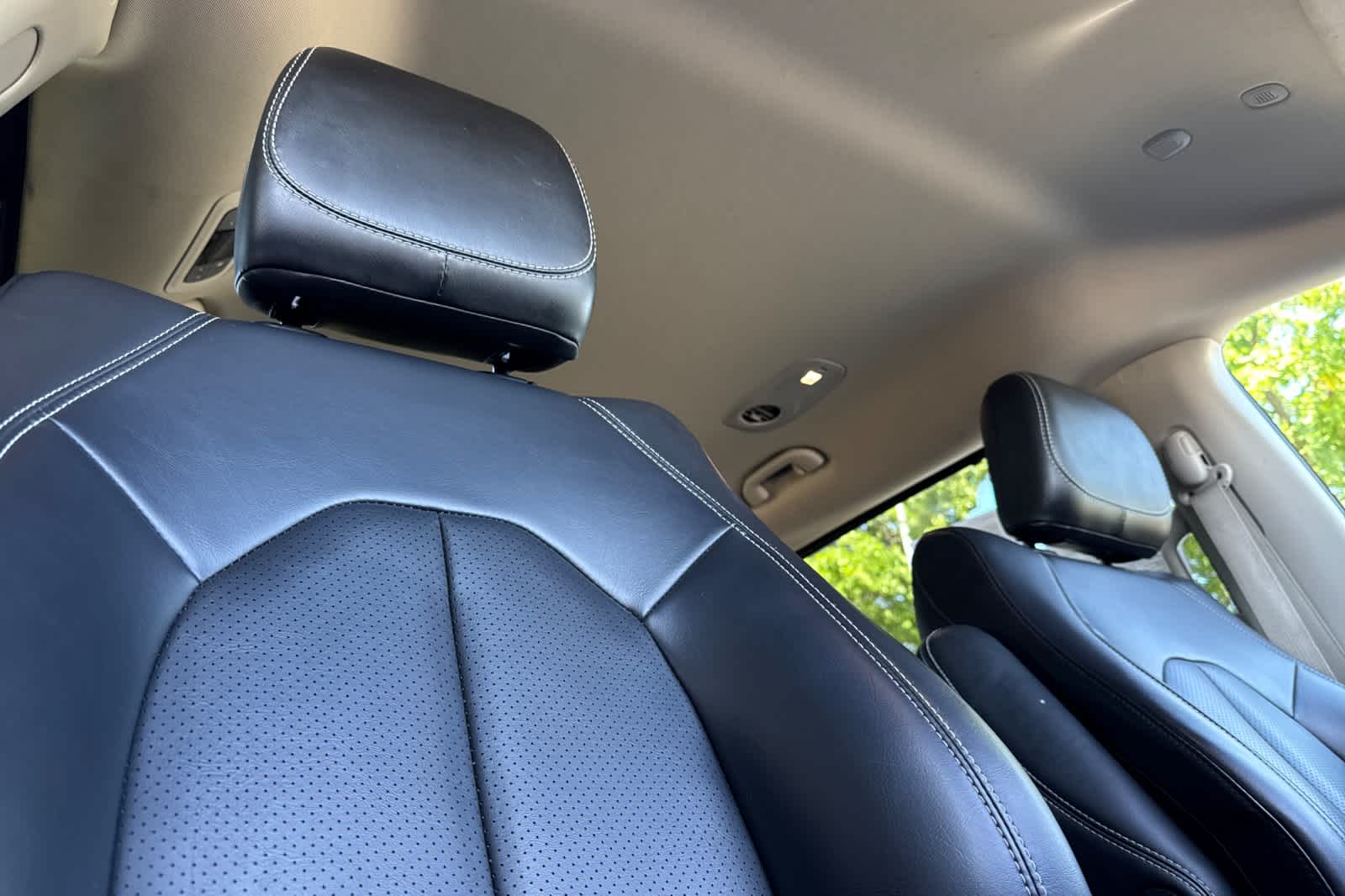 Thumbnail: 2023 Chrysler Pacifica - 18