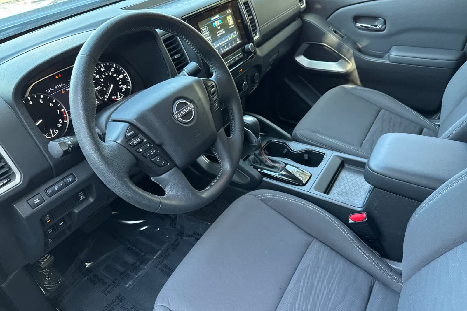 Thumbnail: 2022 Nissan Frontier - 11