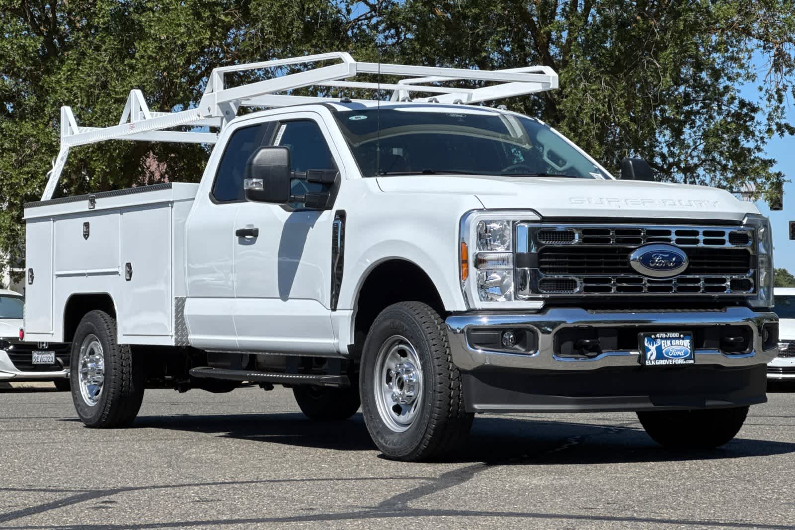Thumbnail: 2025 Ford F-350 - 9