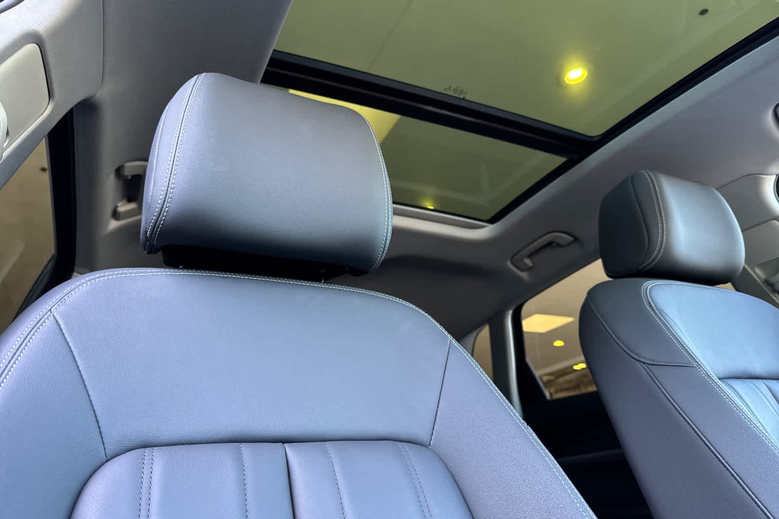 2021 Audi e-tron Premium 17
