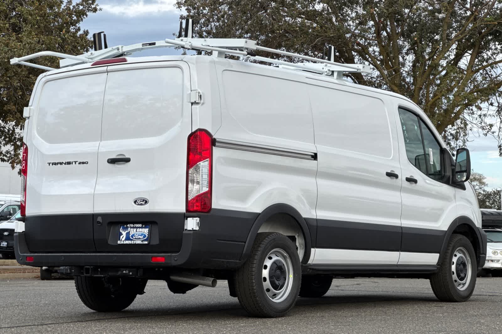 Thumbnail: 2026 Ford Transit Series - 2