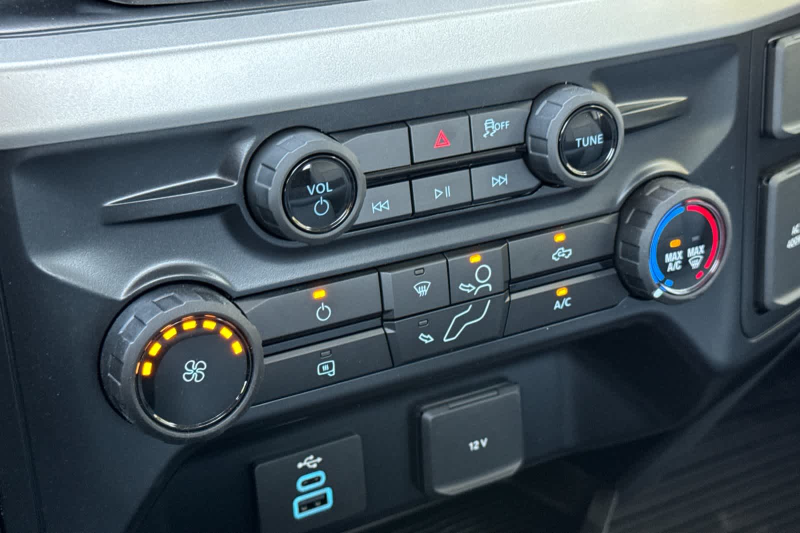 Thumbnail: 2025 Ford F-550 - 18