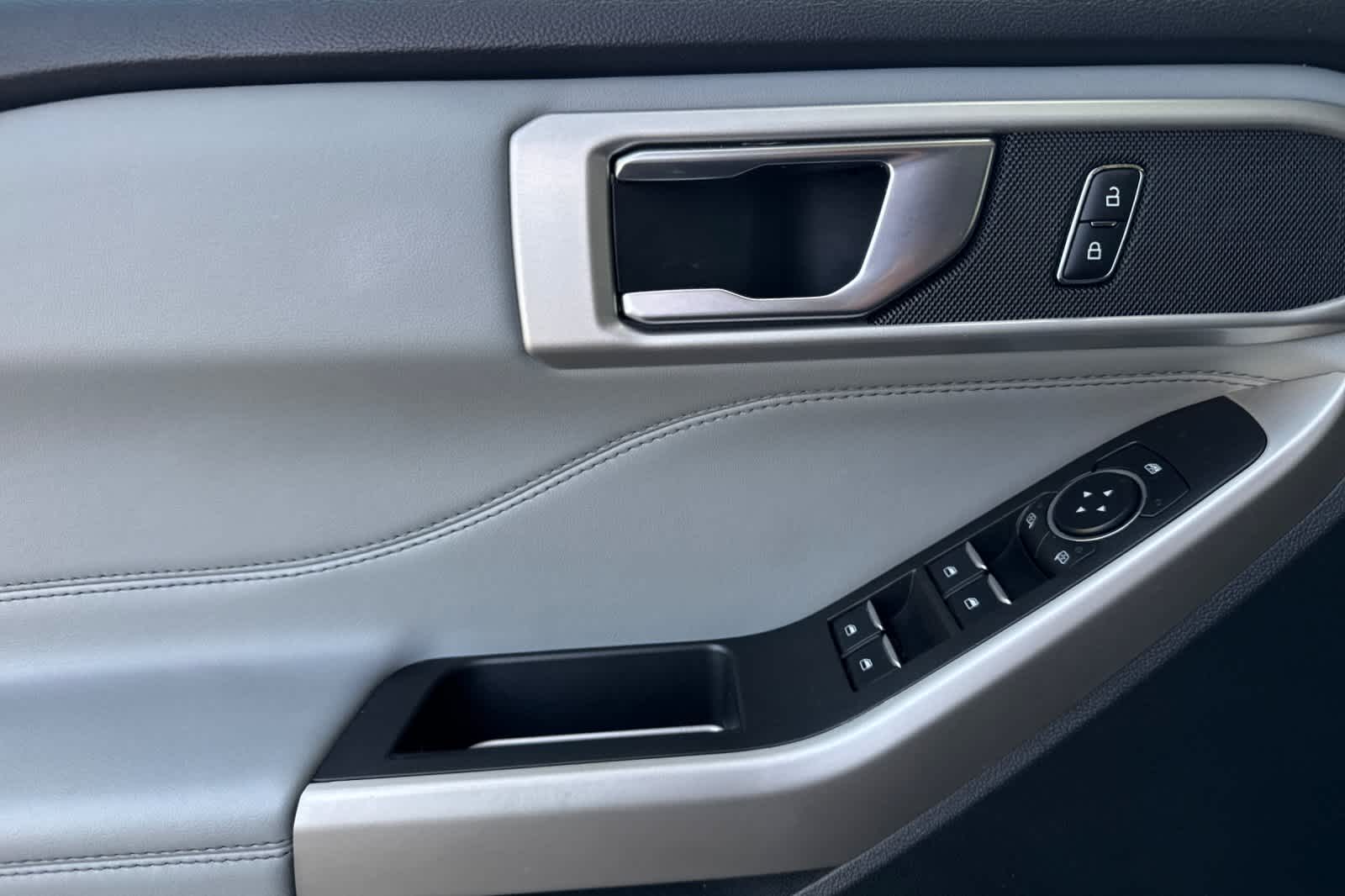 Thumbnail: 2023 Ford Explorer - 12