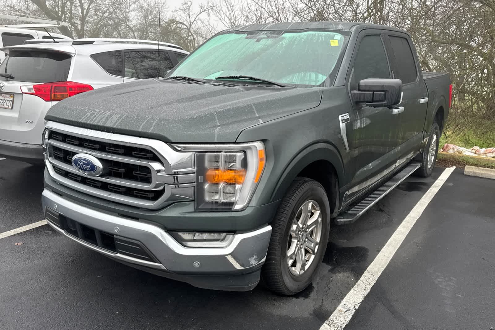 2021 Ford F-150 XLT's photo