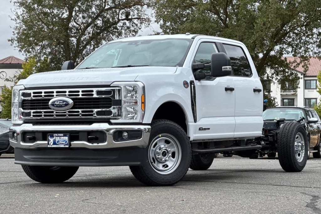 New 2026 Ford F-350 Chassis Truck Crew Cab
