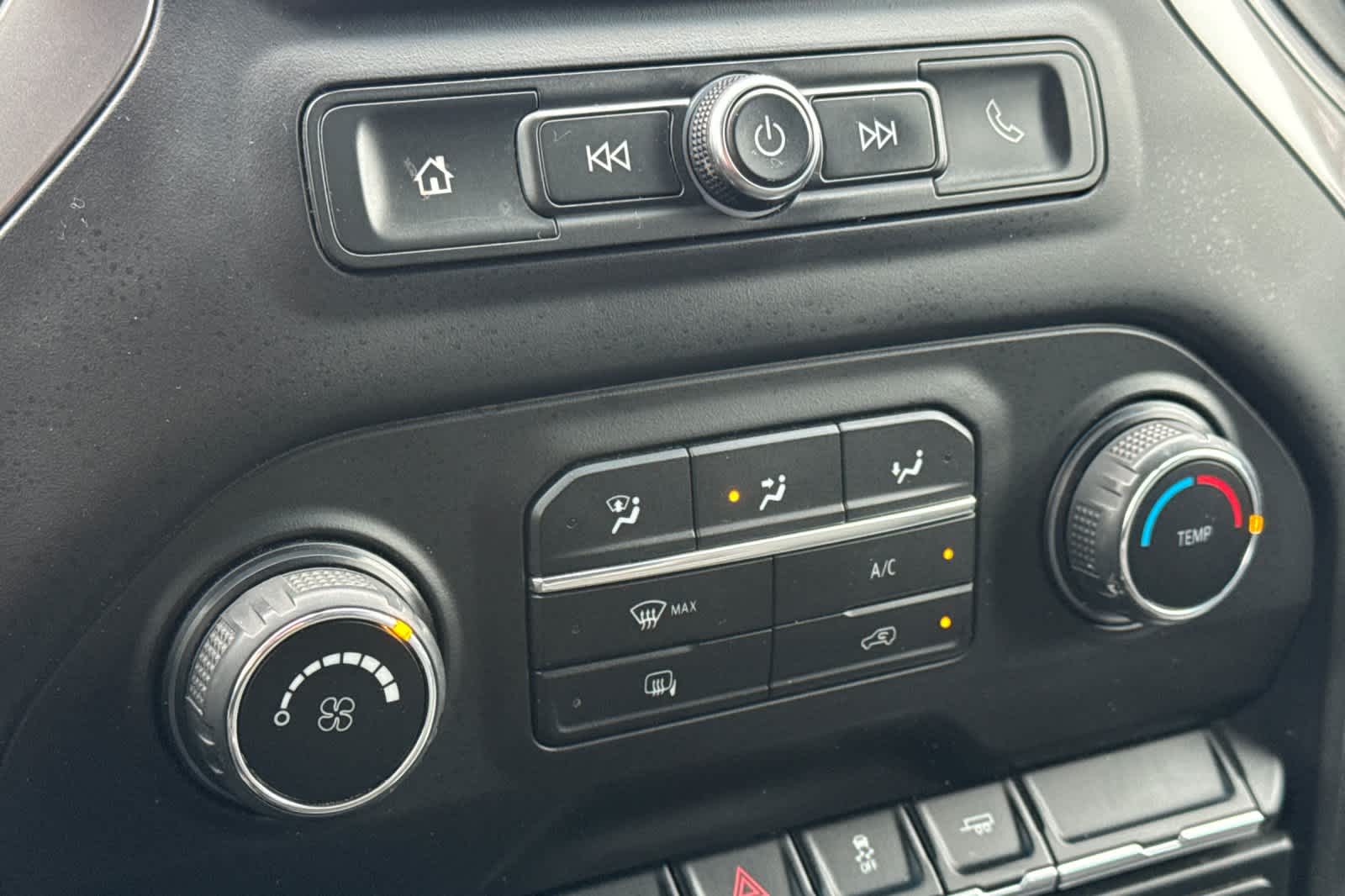 Thumbnail: 2020 Chevrolet Silverado 2500 - 18