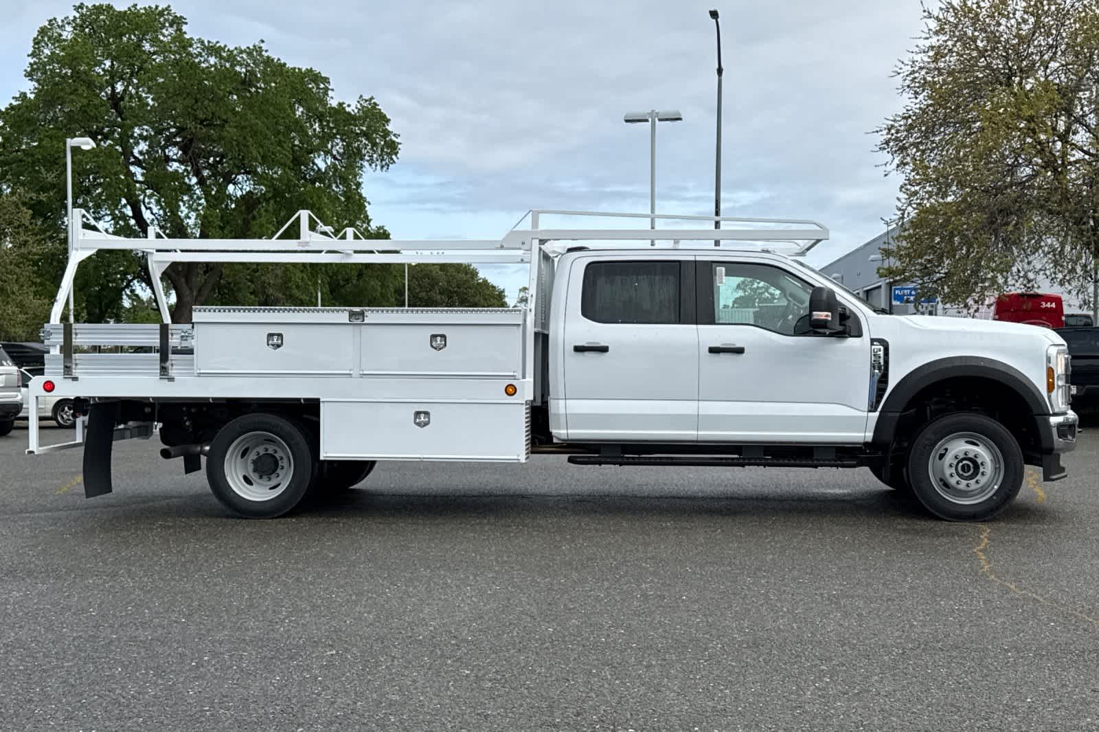 Thumbnail: 2025 Ford F-550 - 8