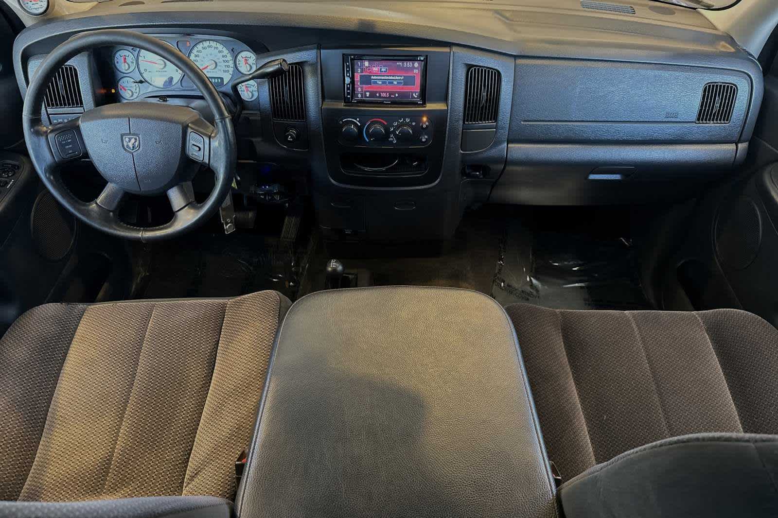 2005 Dodge Ram 3500 SLT 3