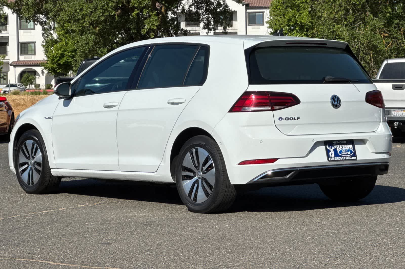 Thumbnail: 2019 Volkswagen e-Golf - 6
