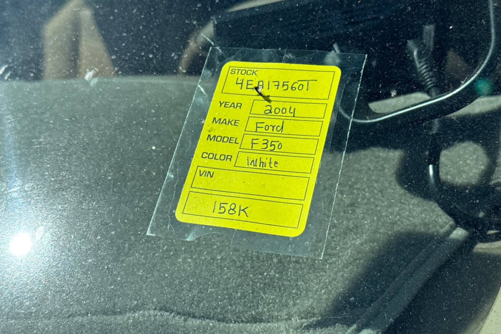 2004 Ford F-350 photo 2