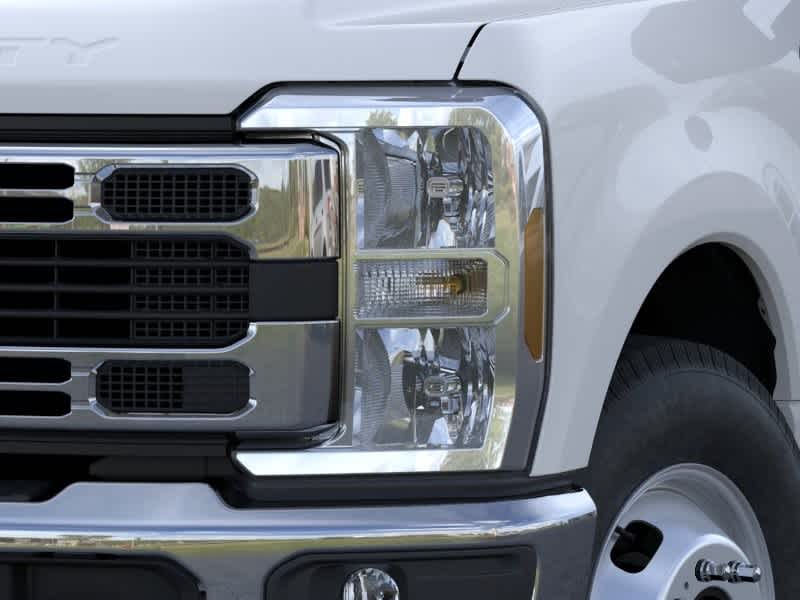 Thumbnail: 2026 Ford F-350 - 18