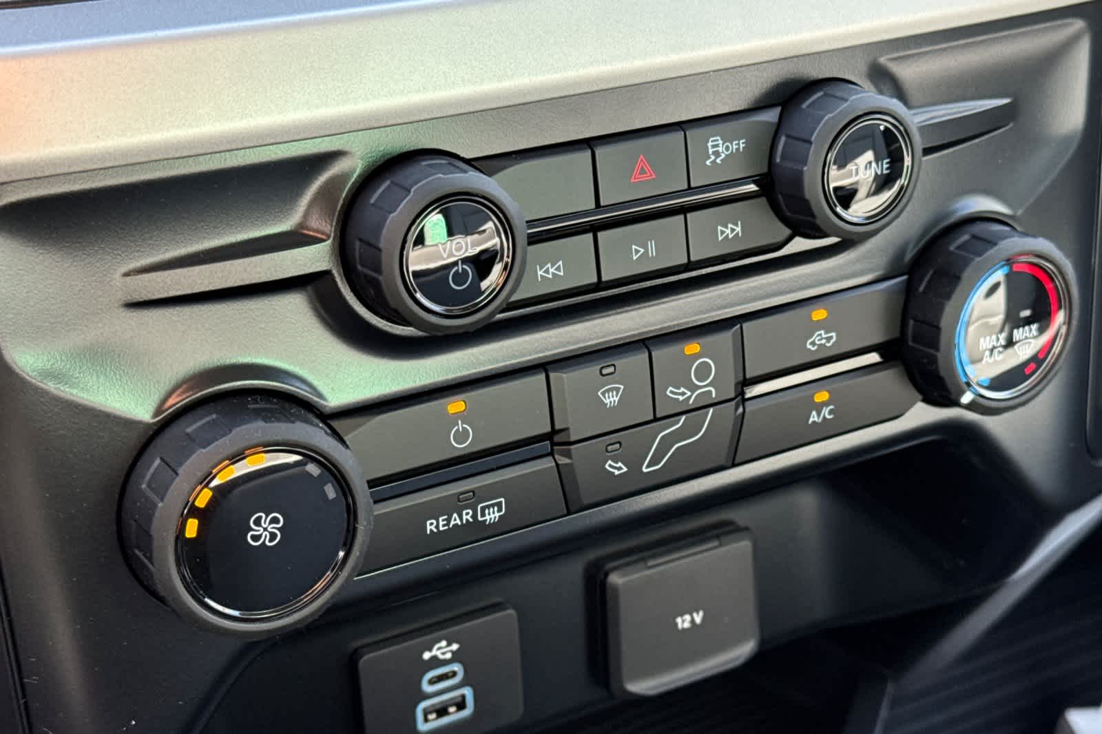 Thumbnail: 2025 Ford F-350 - 18