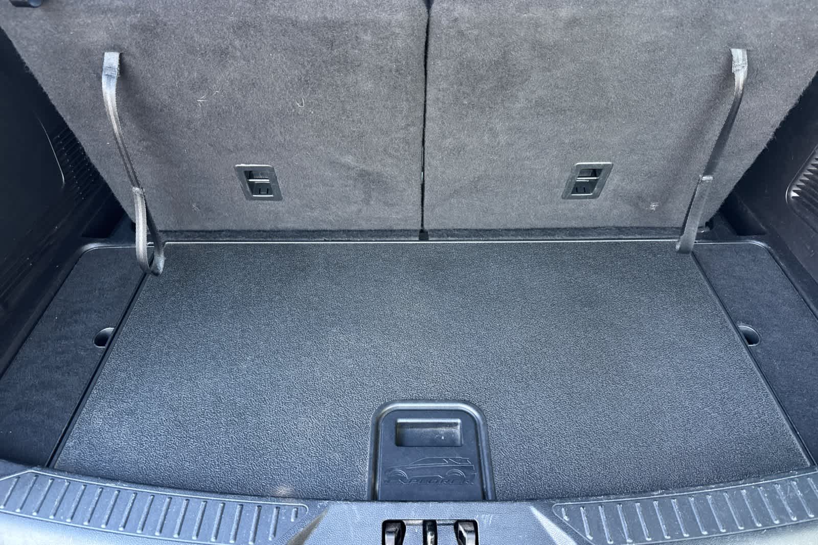 Thumbnail: 2020 Ford Explorer - 16