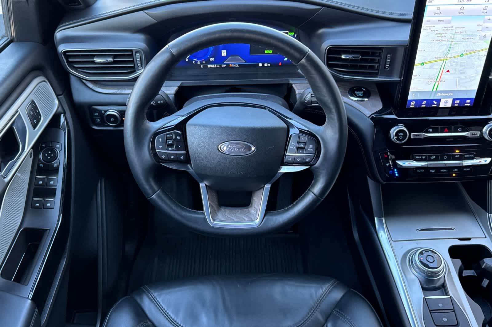 Thumbnail: 2023 Ford Explorer - 14