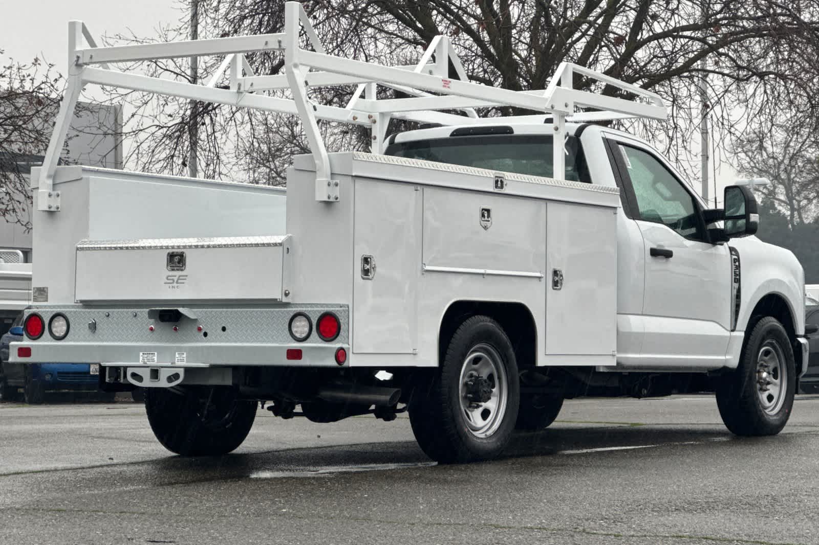 2024 Ford F-350 XL photo 2