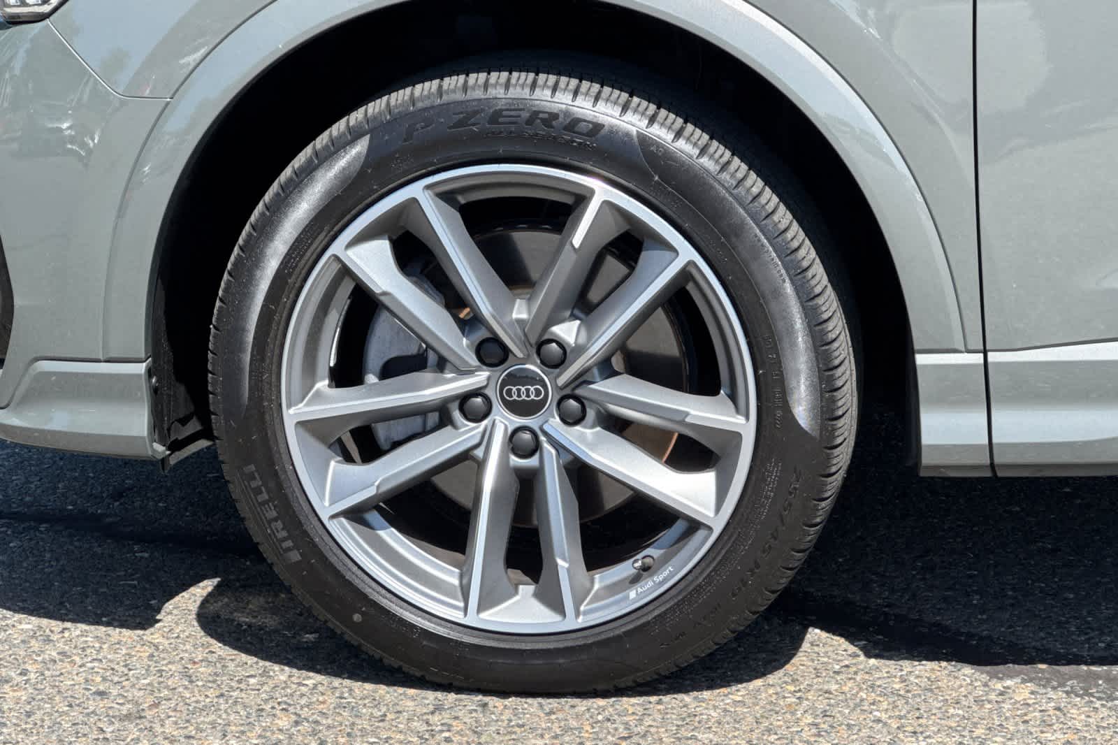 Thumbnail: 2023 Audi Q3 - 26