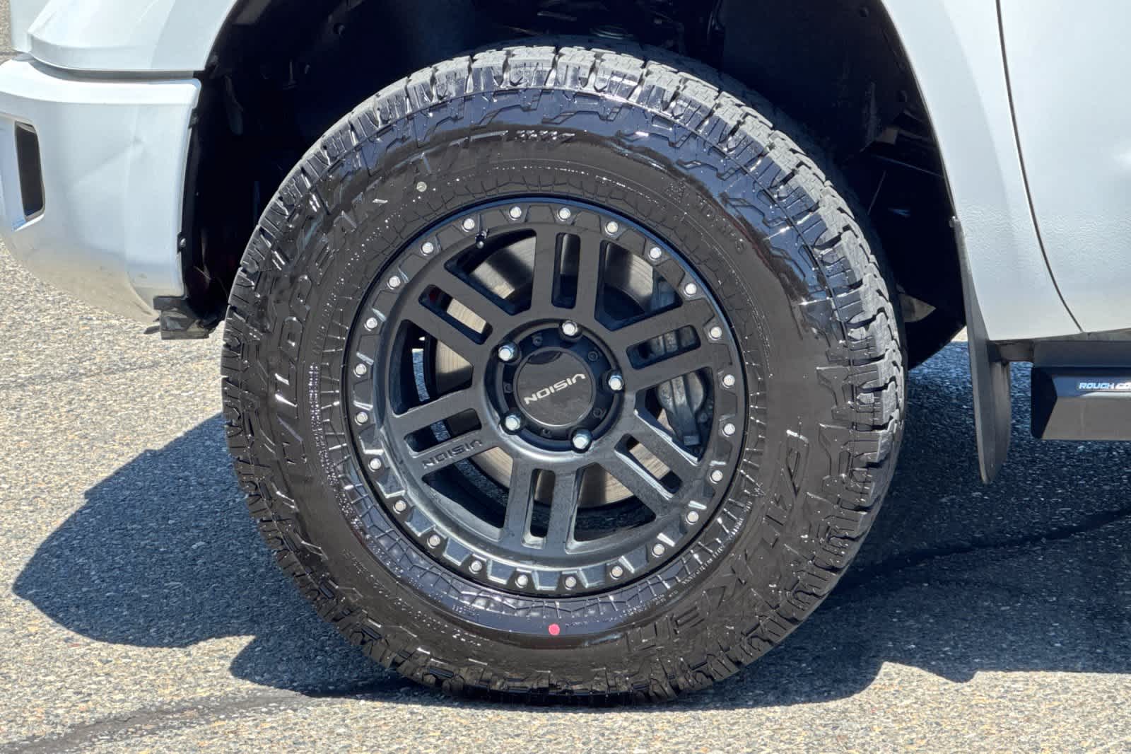 Thumbnail: 2020 Toyota Tundra - 26