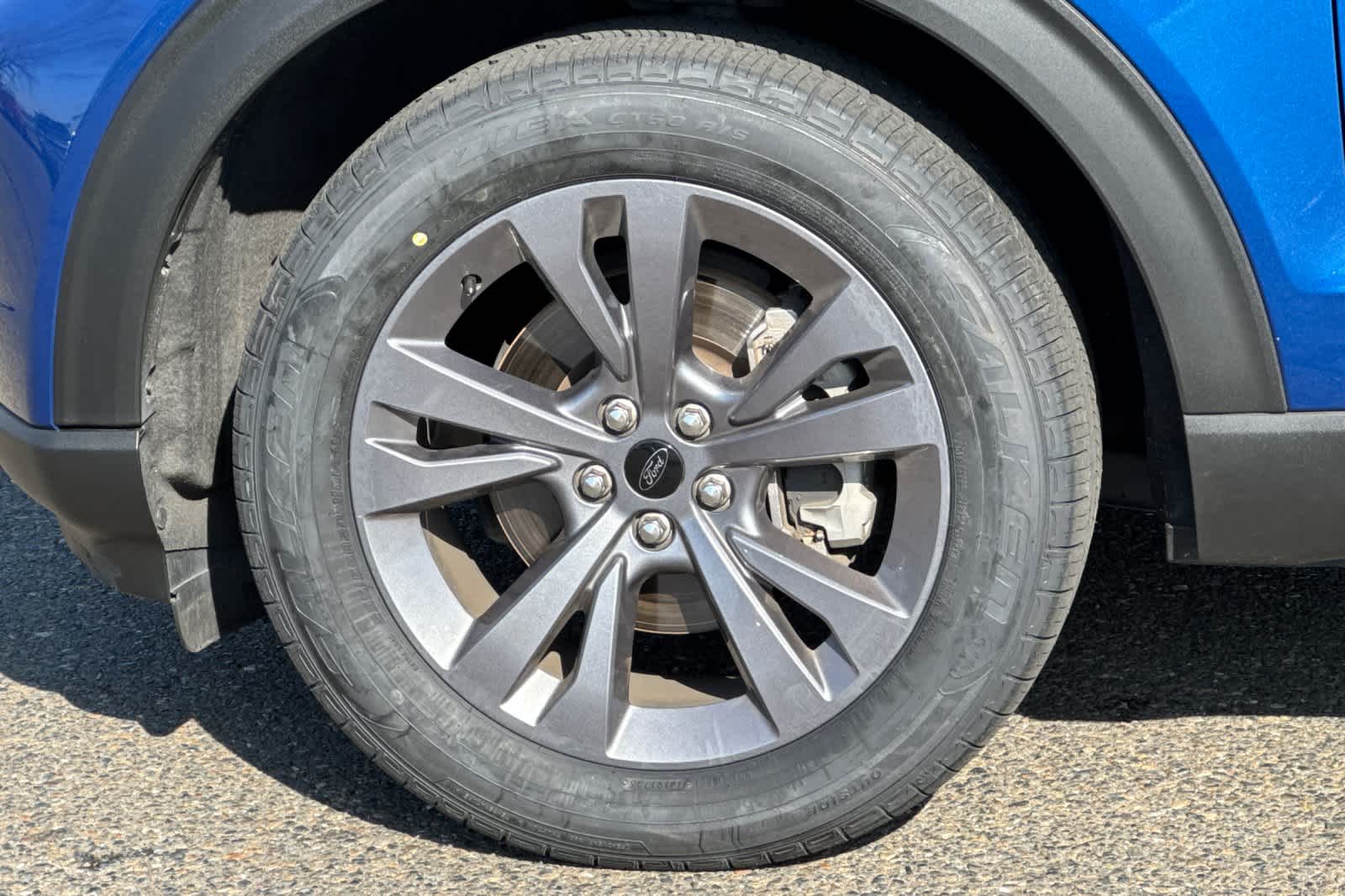 Thumbnail: 2022 Ford Explorer - 27