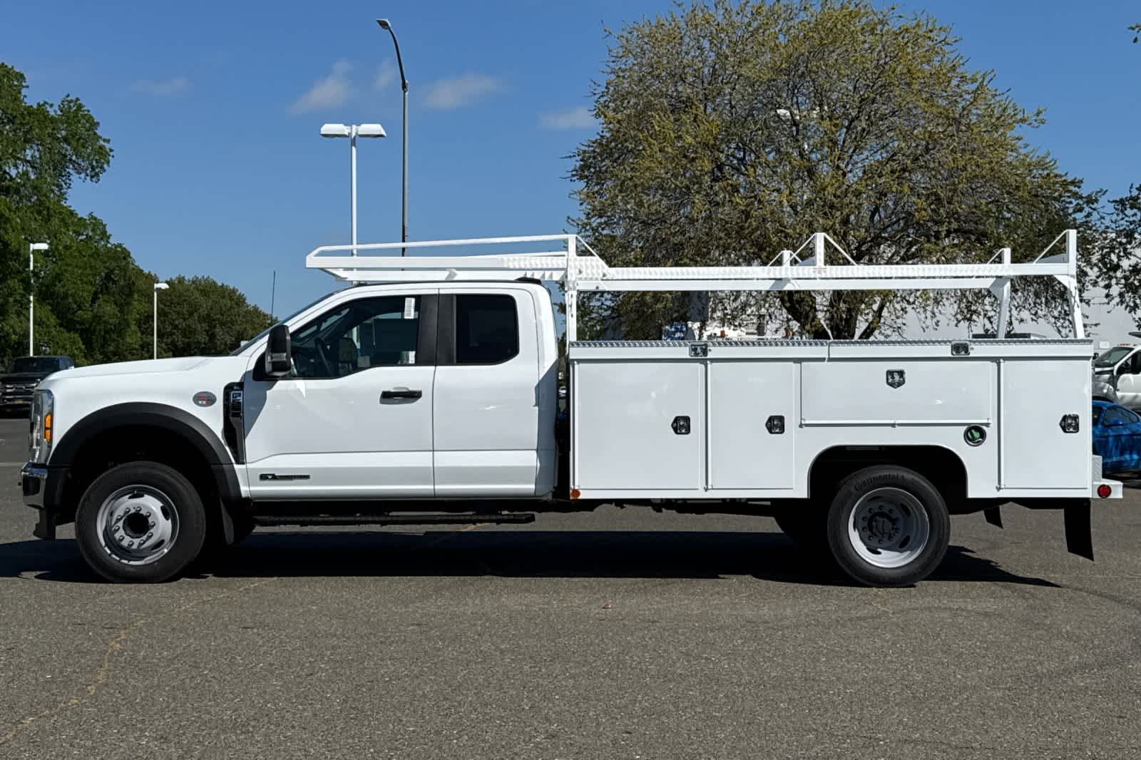 Thumbnail: 2025 Ford F-550 - 5