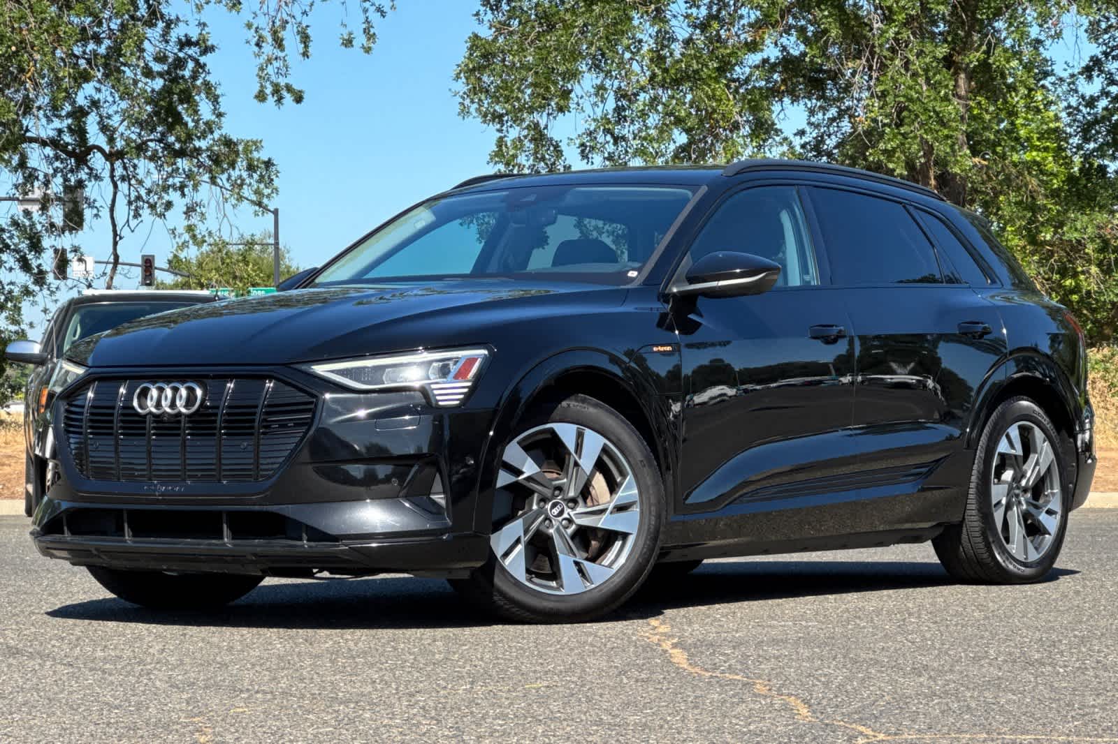 2021 Audi e-tron Premium Hero Image