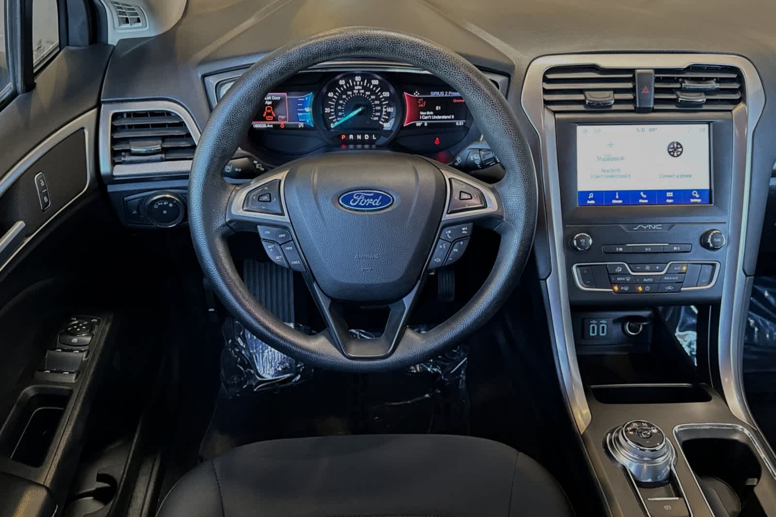2020 Ford Fusion SE 14