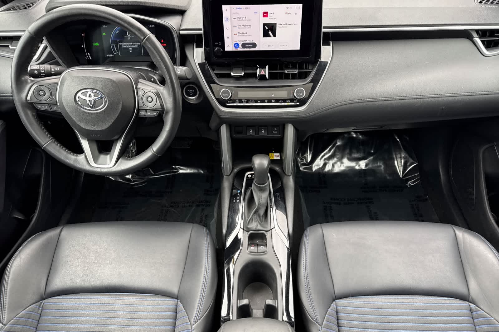 2023 Toyota Corolla Cross Hybrid XSE photo 2