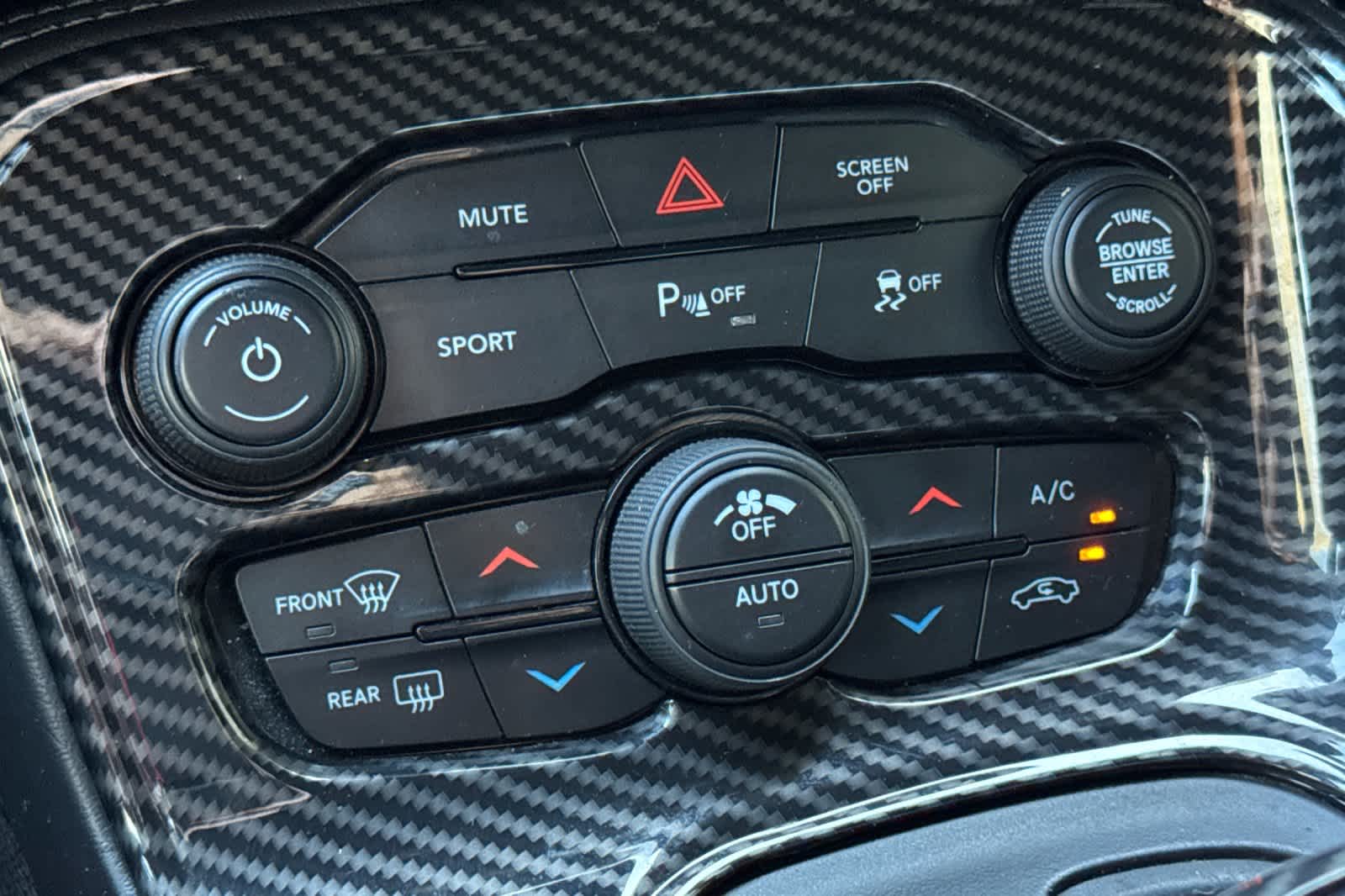 Thumbnail: 2020 Dodge Challenger - 20