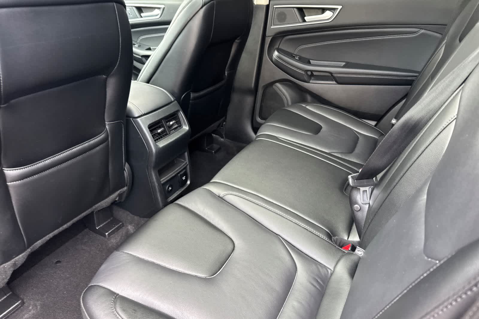 Thumbnail: 2022 Ford Edge - 4