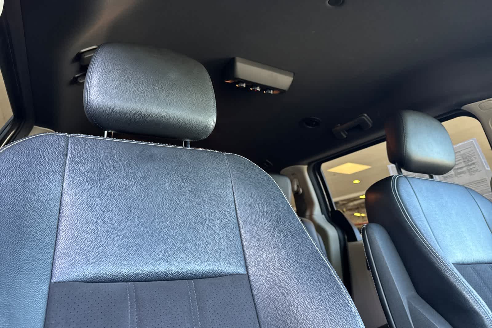 Thumbnail: 2019 Dodge Grand Caravan - 18