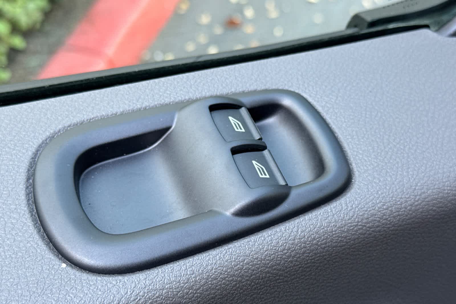 Thumbnail: 2025 Ford Econoline - 13