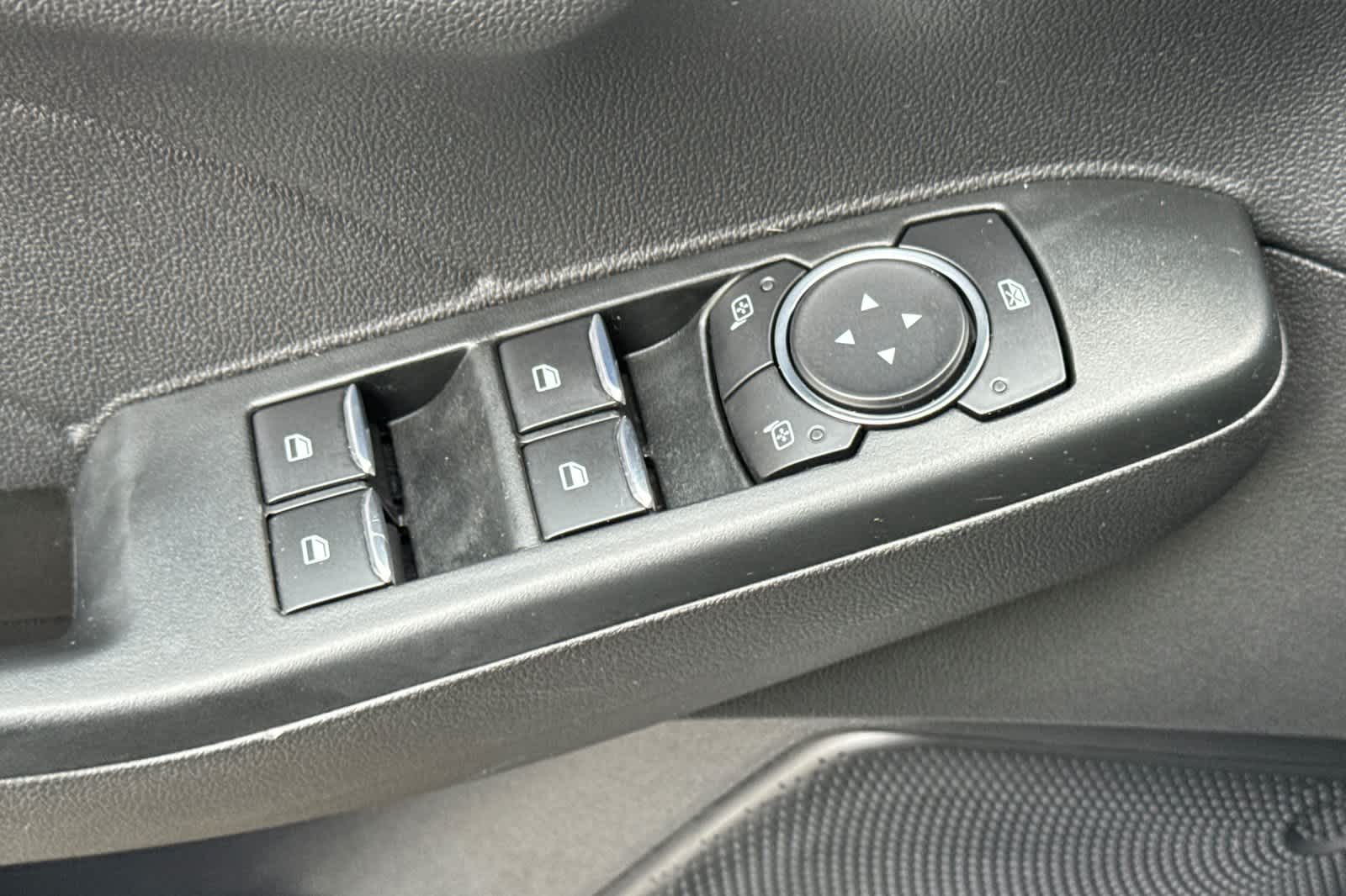 Thumbnail: 2022 Ford Escape - 13